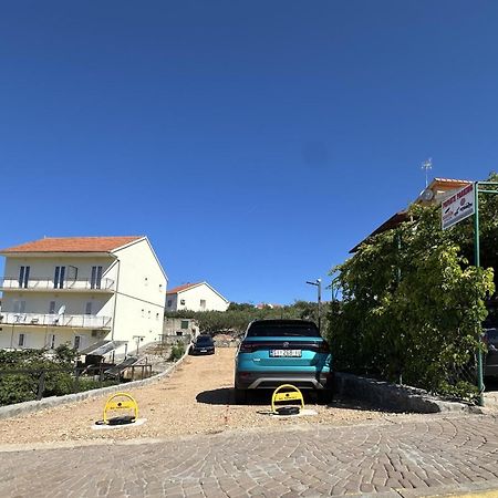 Primosten Apartments Екстериор снимка