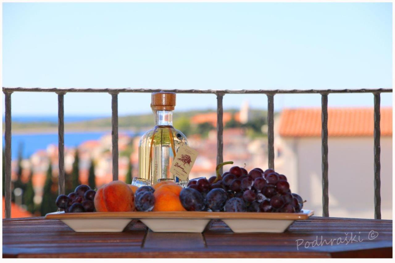Primosten Apartments Екстериор снимка