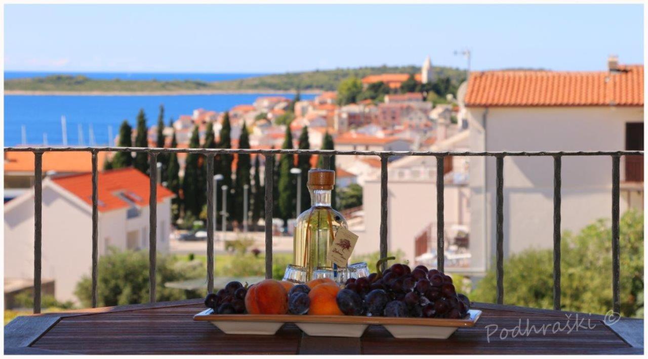 Primosten Apartments Екстериор снимка