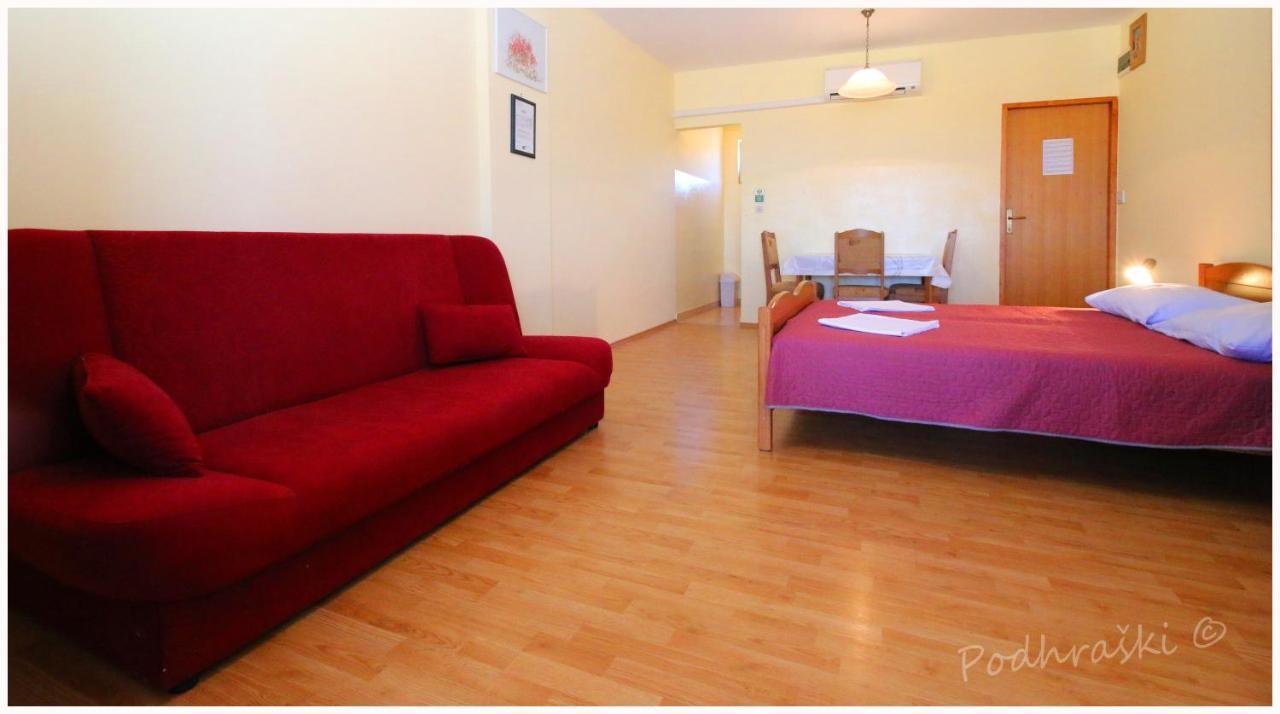 Primosten Apartments Екстериор снимка