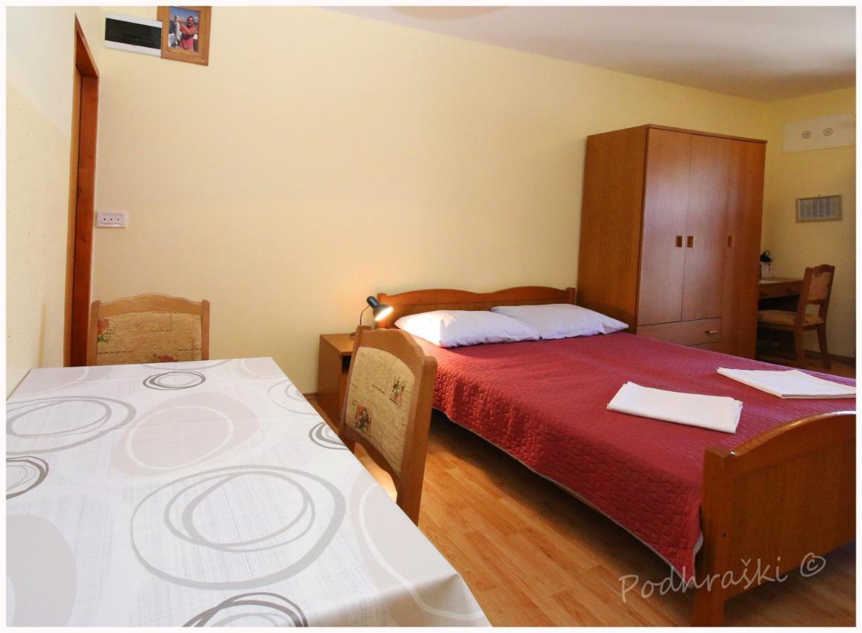 Primosten Apartments Екстериор снимка