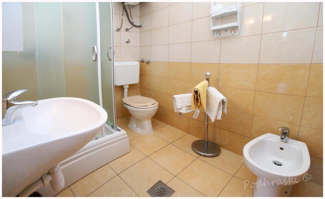 Primosten Apartments Екстериор снимка